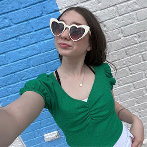 Meet your Posher, Gillian